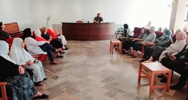 نصائح ذهبية للمسنين: تغذية صحية في الصيف ونصائح غذائية من الدكتور باسل نجاتي