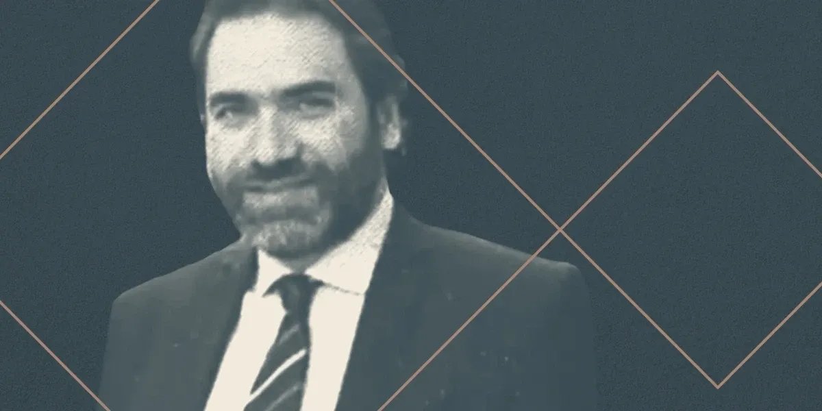 من هو خالد الأحمد؟ قصة المستشار الذي قلب موازين القوى في سوريا