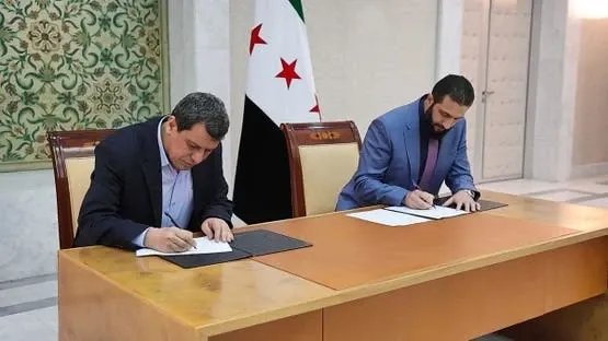 قسد تصدم المراقبين برفض الاعتراف بالحكومة السورية الجديدة رغم الدعم الواسع