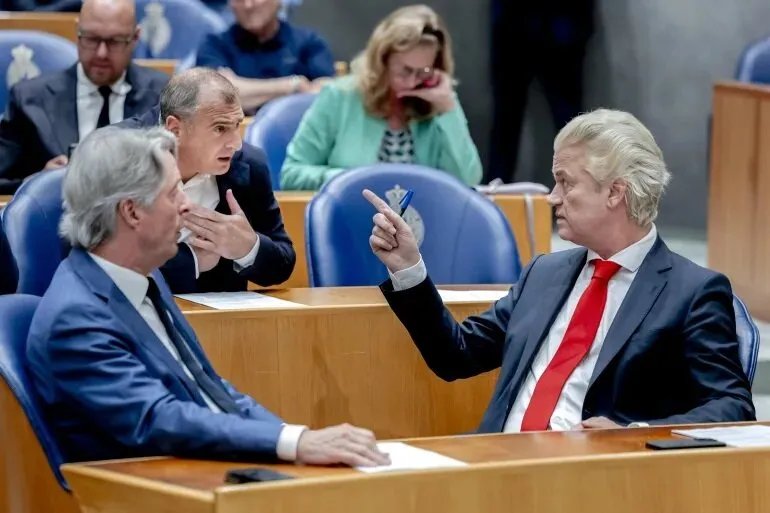 البرلمان الهولندي يوافق على قوانين لجوء أكثر صرامة: تفاصيل وتداعيات