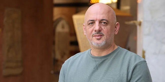 الكشف عن تفاصيل تصميم شعار سوريا الجديد: رمزية ودلالات عميقة