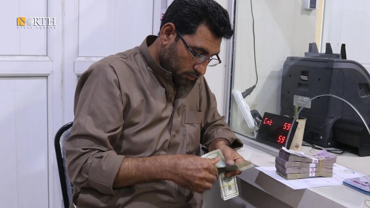 بدء صرف مستحقات مزارعي القمح في كوباني عبر مكتب النقد والمدفوعات