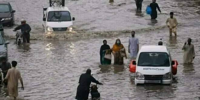 فيضانات باكستان تودي بحياة 66 شخصاً وتصيب أكثر من 120 آخرين