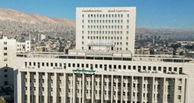 خبير مصرفي يدعو لاستعادة الأموال المنهوبة وإعادة هيكلة القروض المتعثرة في المصارف السورية