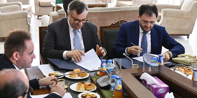 المركزي السوري والاتصالات يوقعان مذكرة لتطوير التقنيات المالية ودعم الاقتصاد الرقمي