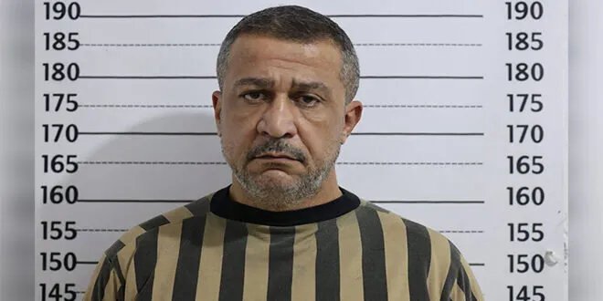 القبض على العقيد عمار محمد عمار المتهم بجرائم حرب في اللاذقية