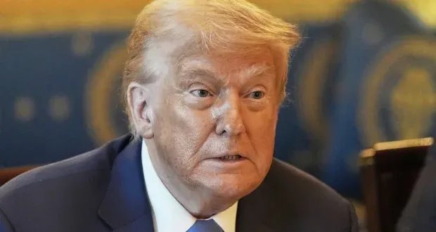 ترمب يكشف عن موعد محادثات مع إيران ويأمل بتجنب ضربة أخرى