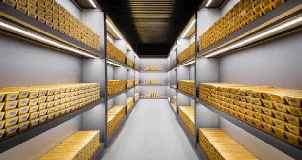 هل تسحب أوروبا ذهبها من أمريكا خوفاً من سياسات ترامب؟