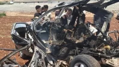 مقتل شخص وإصابة آخر في انفجار سيارة محملة بالذخائر بريف إدلب