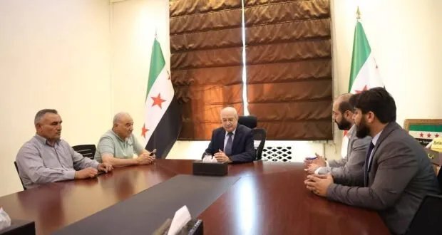 وزارة النقل تبحث تسهيل عبور الشاحنات المبردة وتخفيف الرسوم مع دول الجوار