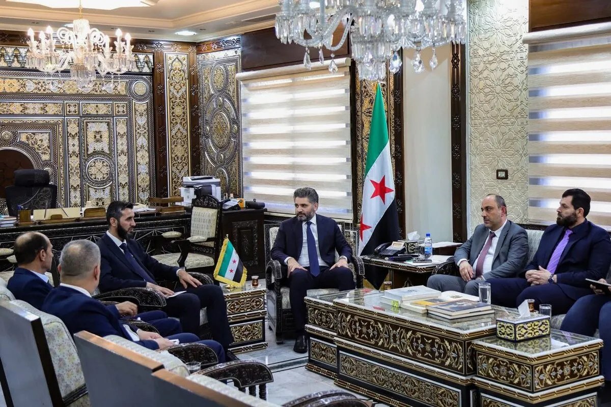 وزير الثقافة و رئيس هيئة التخطيط والإحصاء يبحثان تطوير السياسات الثقافية وتعزيز التكامل مع التنمية