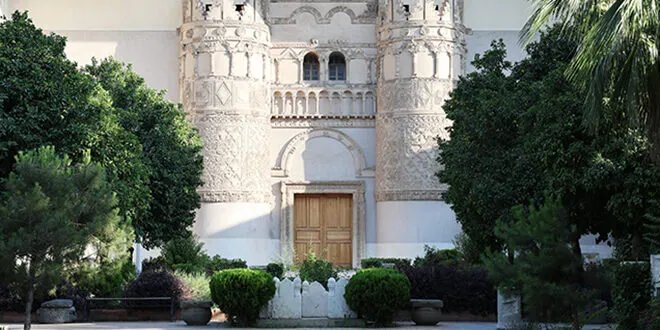 الآثار تنفي شائعات إفراغ المتحف الوطني بدمشق وتؤكد سلامة المقتنيات