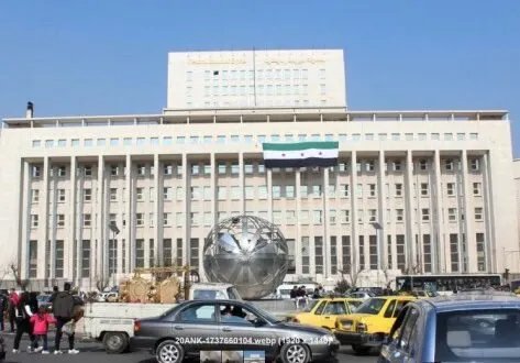 الأردن يشكو: قانون قيصر يعرقل التحويلات المالية بين عمان ودمشق