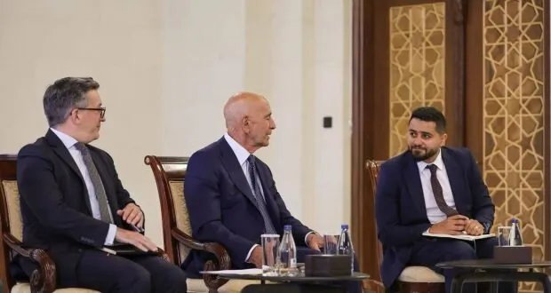 المبعوث الأمريكي: على "قسد" الإسراع في تقبل وحدة سوريا وجيشها