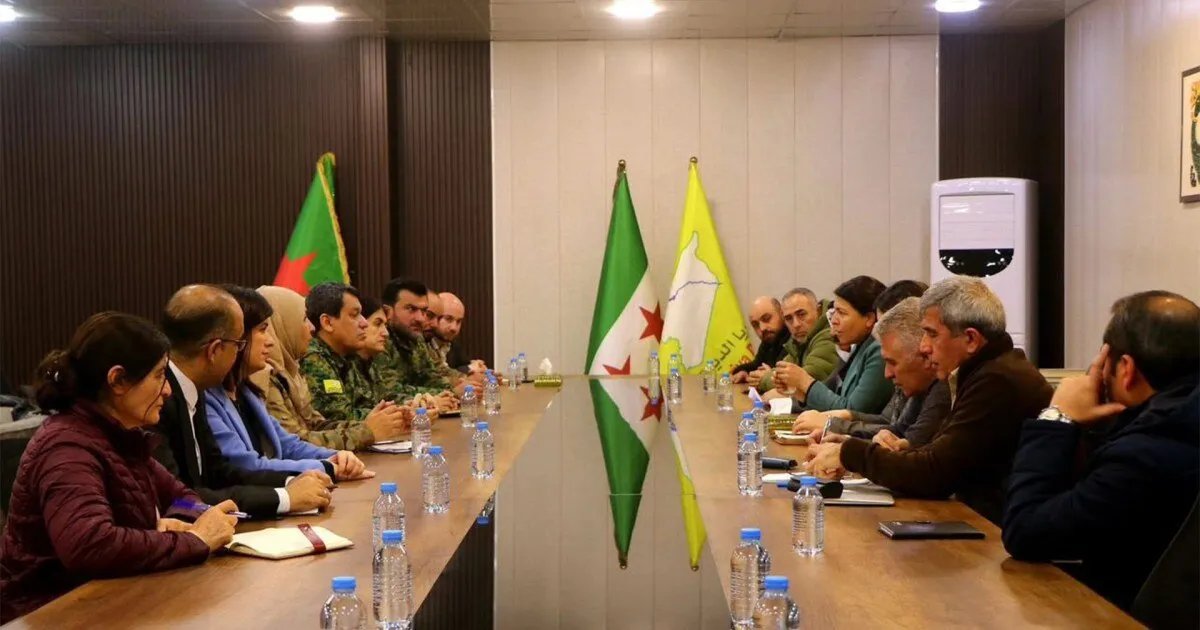 مأزق في دمشق: انهيار محادثات الحكومة السورية و"قسد" حول اتفاق آذار