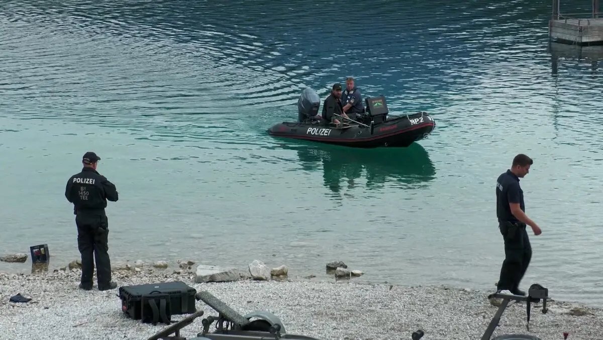 ألمانيا: فاجعة في بحيرة آيبزي.. البحث مستمر عن أب وابنه بعد سقوطهما من قارب
