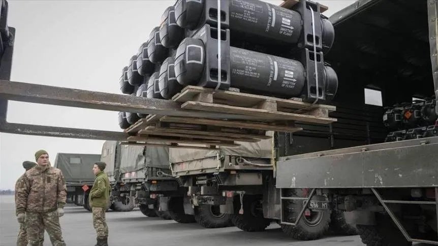 الولايات المتحدة تستأنف إرسال شحنات الأسلحة إلى أوكرانيا بعد توقف وجيز
