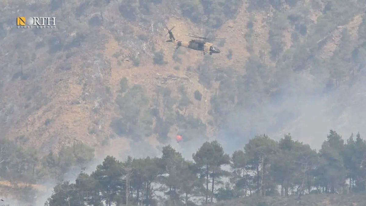 لليوم الثامن: استمرار ألسنة اللهب تلتهم محيط مصيف قسطل معاف بريف اللاذقية