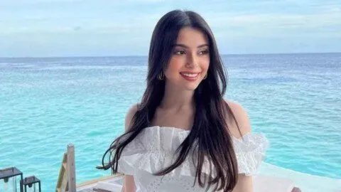 ماريتا الحلاني تعود بقوة بأغنية "Solo" وإطلالة جريئة بعد الانفصال: تحول فني وشخصي