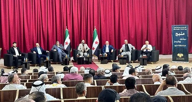 محافظ حلب يستمع إلى مطالب أهالي منبج حول الخدمات والمعيشة