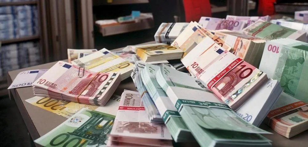 احتيال هاتفي في ألمانيا: ستيني يخسر 110 ألف يورو ومواطنون آخرون ضحايا