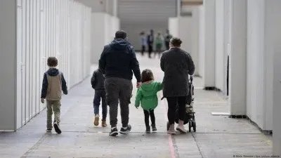 ألمانيا تقر قانوناً مثيراً للجدل: تعليق لمّ شمل الأسر لحاملي الحماية الفرعية لمدة عامين