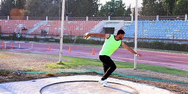 منافسات قوية وإنجازات واعدة في بطولة الجمهورية لألعاب القوى للناشئين والناشئات بدمشق
