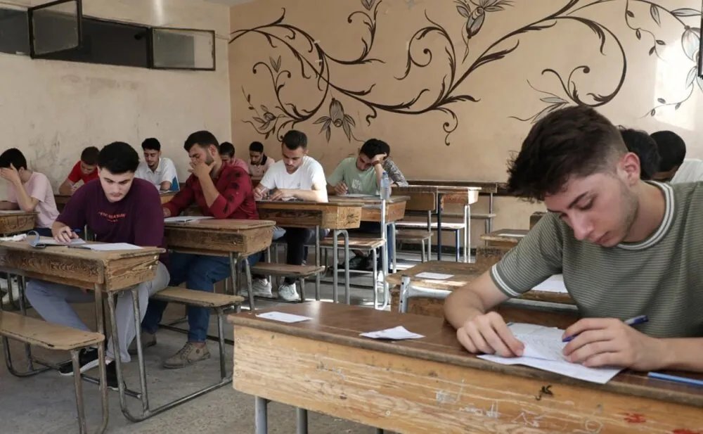 أكثر من 334 ألف طالب يتقدمون لامتحانات الثانوية العامة في سوريا