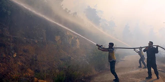 صندوق مساعدات سوريا يخصص 500 ألف دولار لجهود إخماد الحرائق