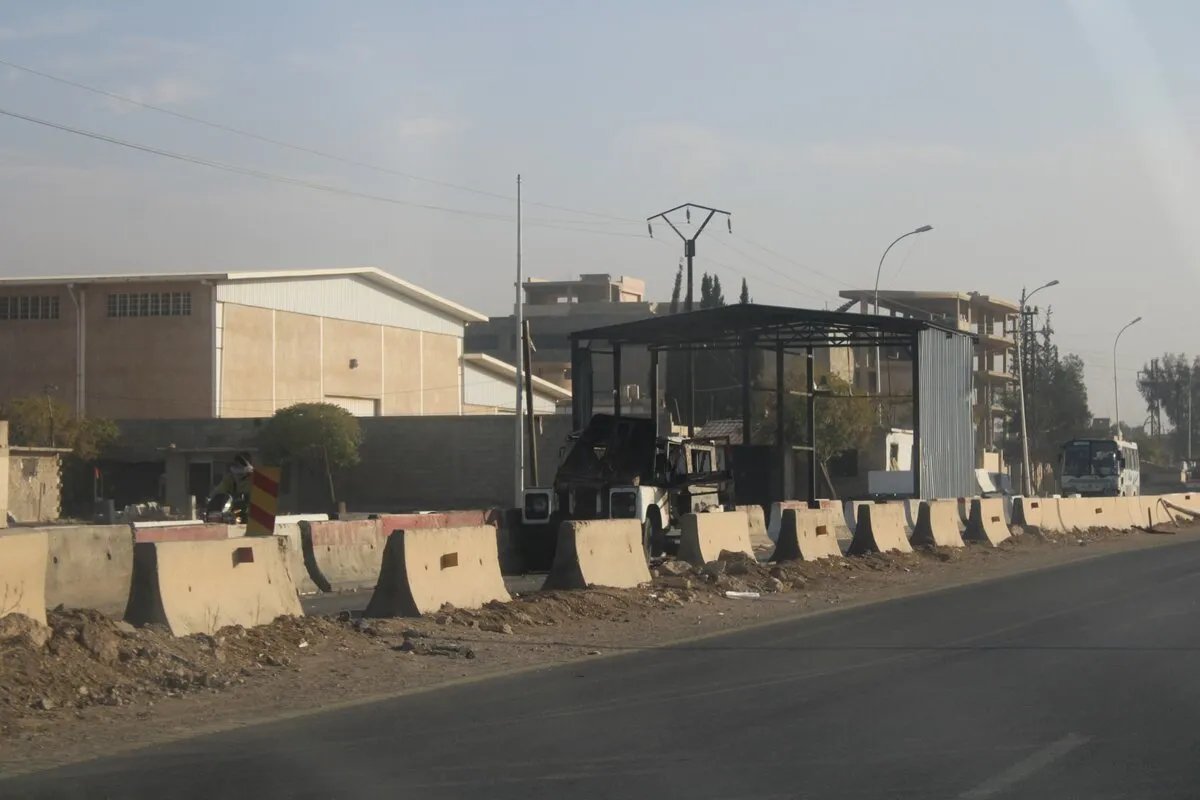 تصاعد التوتر على طريق دمشق-السويداء بعد اعتداء وسلب بحق مدني