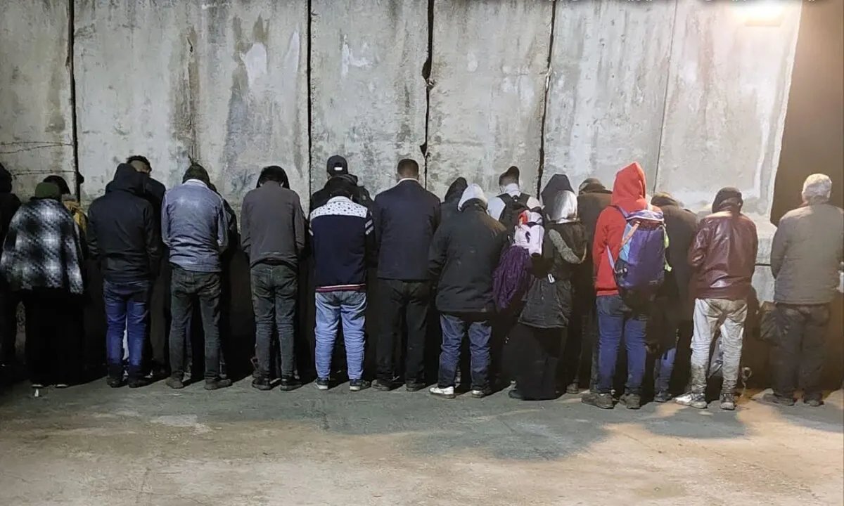 الجيش اللبناني يعلن توقيف أكثر من 100 سوري بسبب عدم حيازتهم أوراقًا قانونية