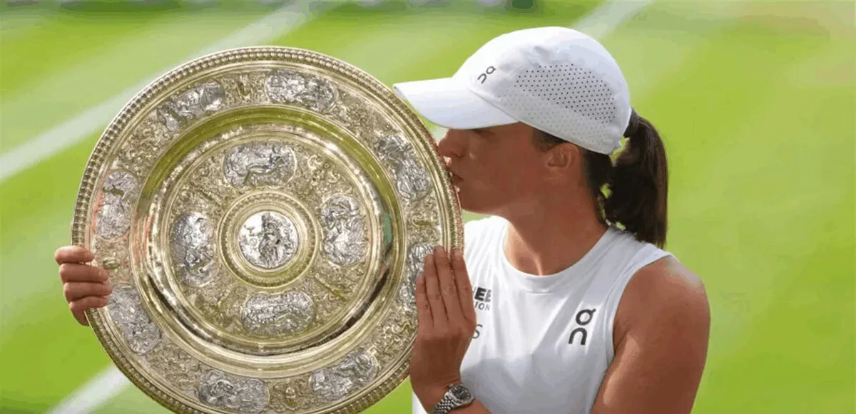 إيغا سفياتيك تسحق أنيسيموفا وتفوز بلقب ويمبلدون للسيدات بحضور الأميرة كيت