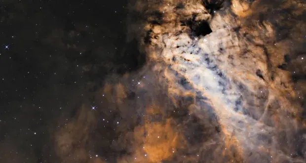 الإمارات: مصور فلكي يحقق إنجازاً بتصوير سديم أوميغا بتفاصيل غير مسبوقة