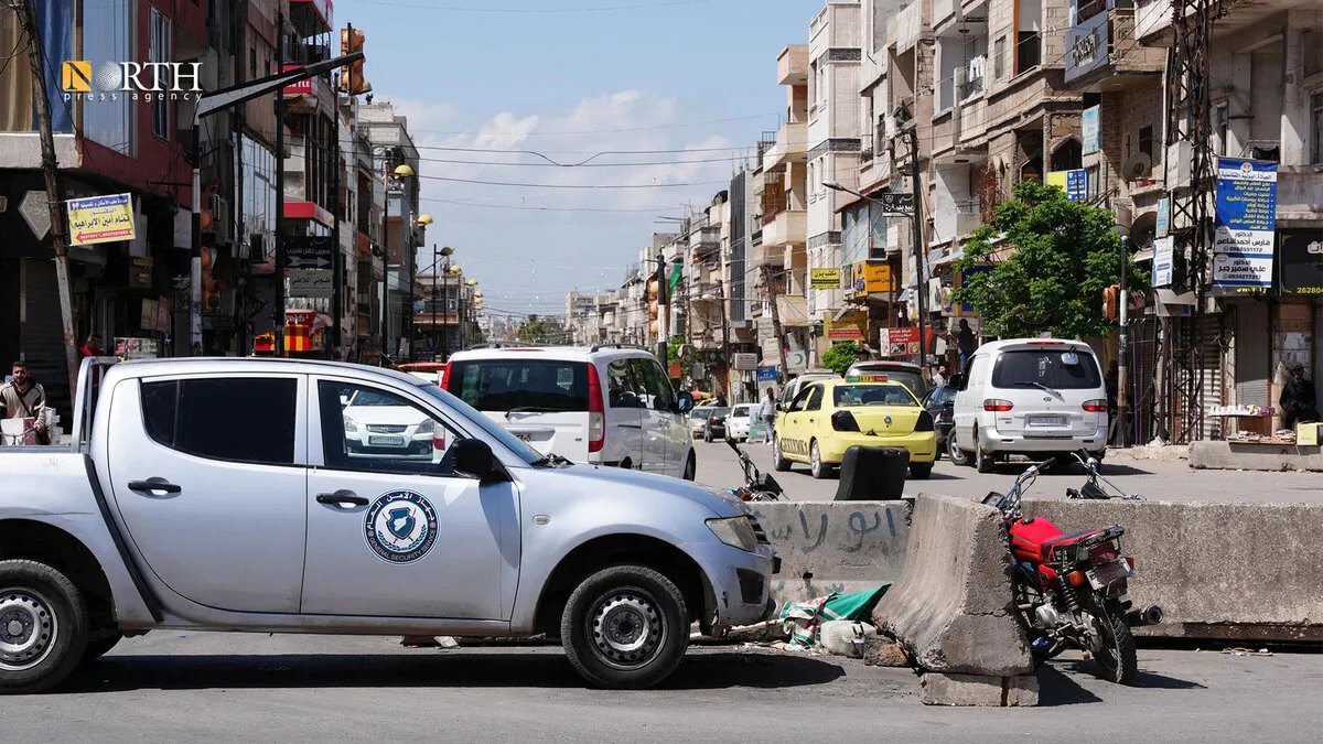 حملة أمنية في حمص: اعتقال 11 شخصاً بتهم تتعلق بتسليح عناصر النظام السابق