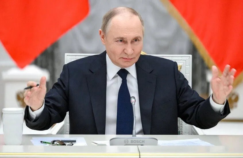 بوتين يكشف عن تفاصيل مؤثرة عن والديه وتأثيرهما العميق على نظرته للوطن