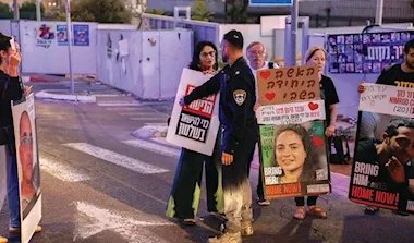 مفاوضات الدوحة تراوح مكانها: المقاومة تربط إطلاق الأسرى بضمانات الانسحاب والمساعدات