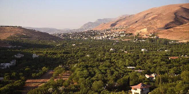 توقعات الأرصاد الجوية: انخفاض طفيف مع بقاء الحرارة أعلى من المعدلات وغبار في المناطق الداخلية