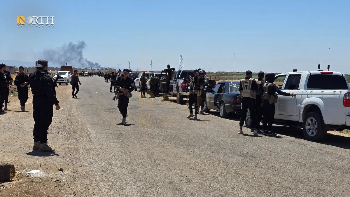 تحركات عسكرية مكثفة لقوات الأمن الداخلي والدفاع السورية في ريف السويداء الغربي