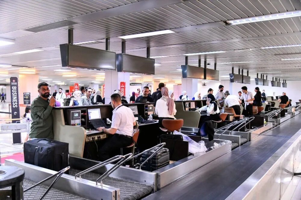 مطار دمشق الدولي يشهد انتعاشاً: أكثر من 353 ألف مسافر و1870 رحلة في النصف الأول من العام