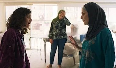 رقابة لبنانية تحذف مشهداً من فيلم «مشقلب» للمخرج لوسيان بورجيلي: قمع مستمر للإبداع