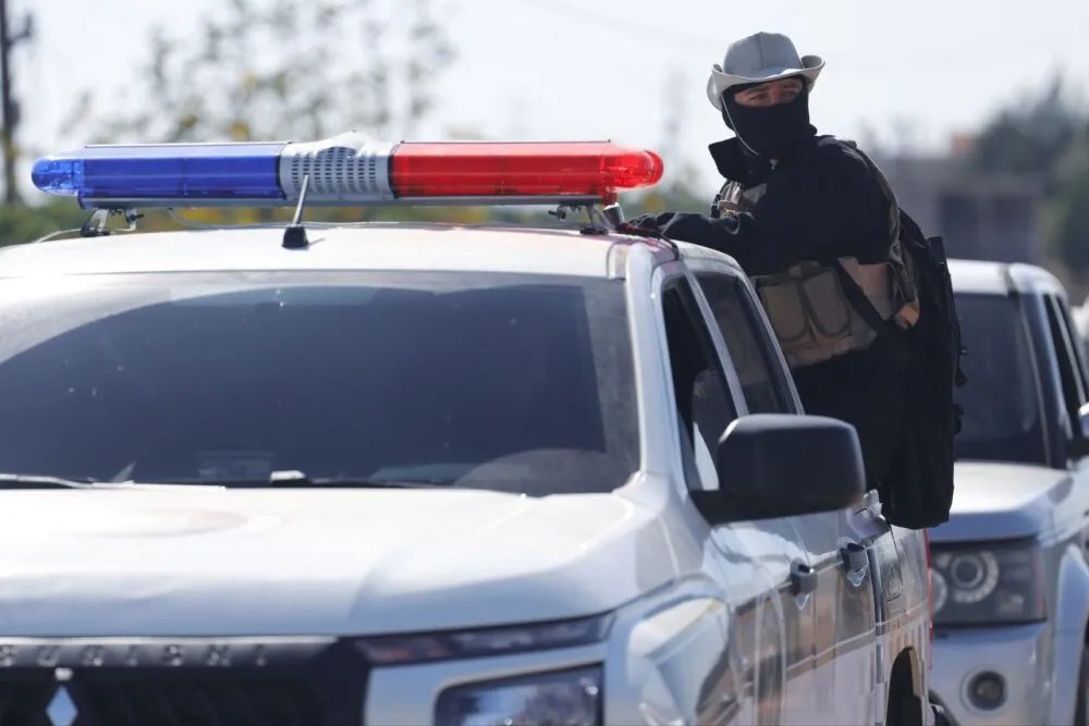 الداخلية السورية: تطورات متسارعة في السويداء واشتباكات مستمرة وغارات إسرائيلية