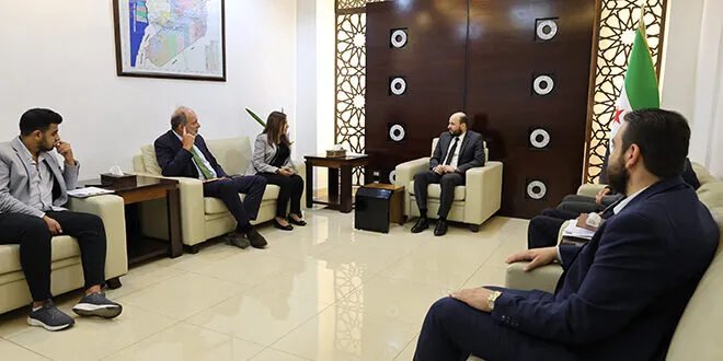 وزير الطاقة السوري وشركة شل العالمية يبحثان فرص التعاون النفطي وإعادة التأهيل