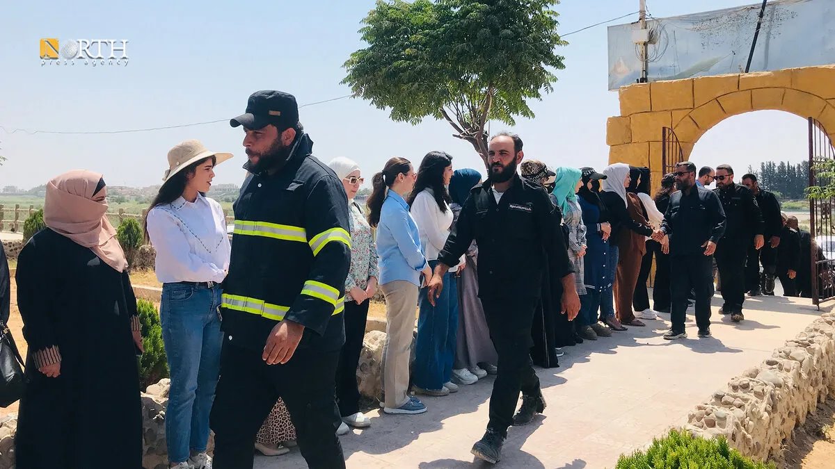 وصول قافلة الإطفاء المتجهة لإخماد حرائق اللاذقية إلى شمال شرق سوريا: تفاصيل