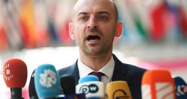 الترويكا الأوروبية تلوح بعقوبات أممية على إيران مع اقتراب الموعد النهائي للاتفاق النووي