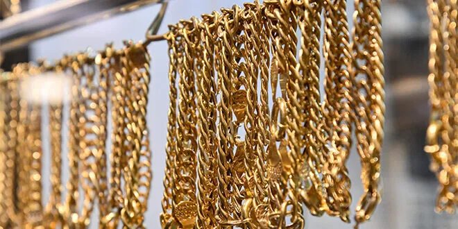 تراجع حاد في أسعار الذهب في السوق السورية: انخفاض بمقدار 5 آلاف ليرة