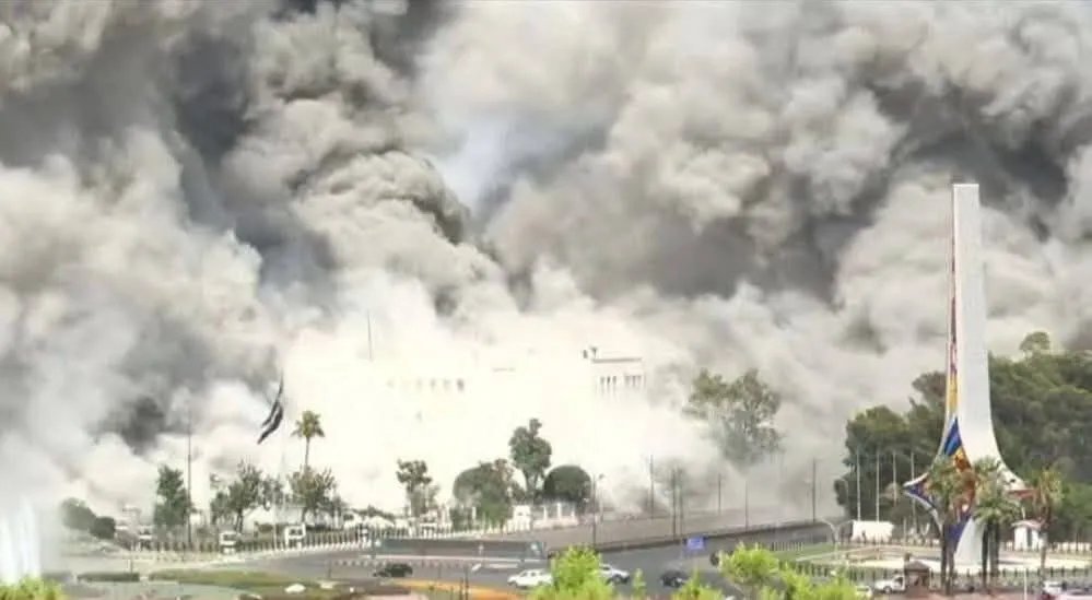 غارات إسرائيلية تستهدف دمشق ومحيط القصر الرئاسي وسط استعدادات لقتال محتمل