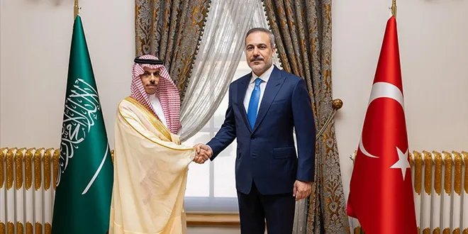 وزيرا خارجية تركيا والسعودية يدينان الهجمات الإسرائيلية في سوريا ويحذران من تقويض الاستقرار