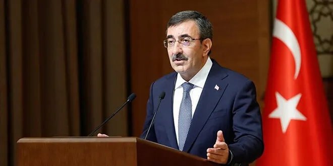 نائب الرئيس التركي يدين بشدة العدوان الإسرائيلي على سوريا ويحذر من تهديد الاستقرار الإقليمي