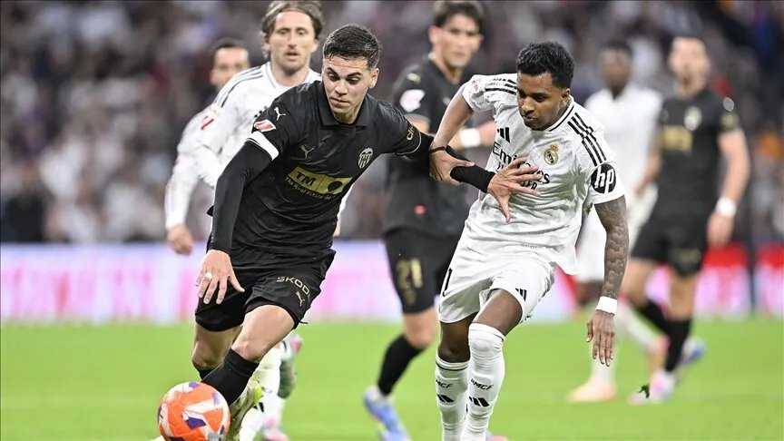 صدمة في البرنابيو: فالنسيا يُعيق ريال مدريد في سباق الليغا قبل مواجهة أرسنال الحاسمة