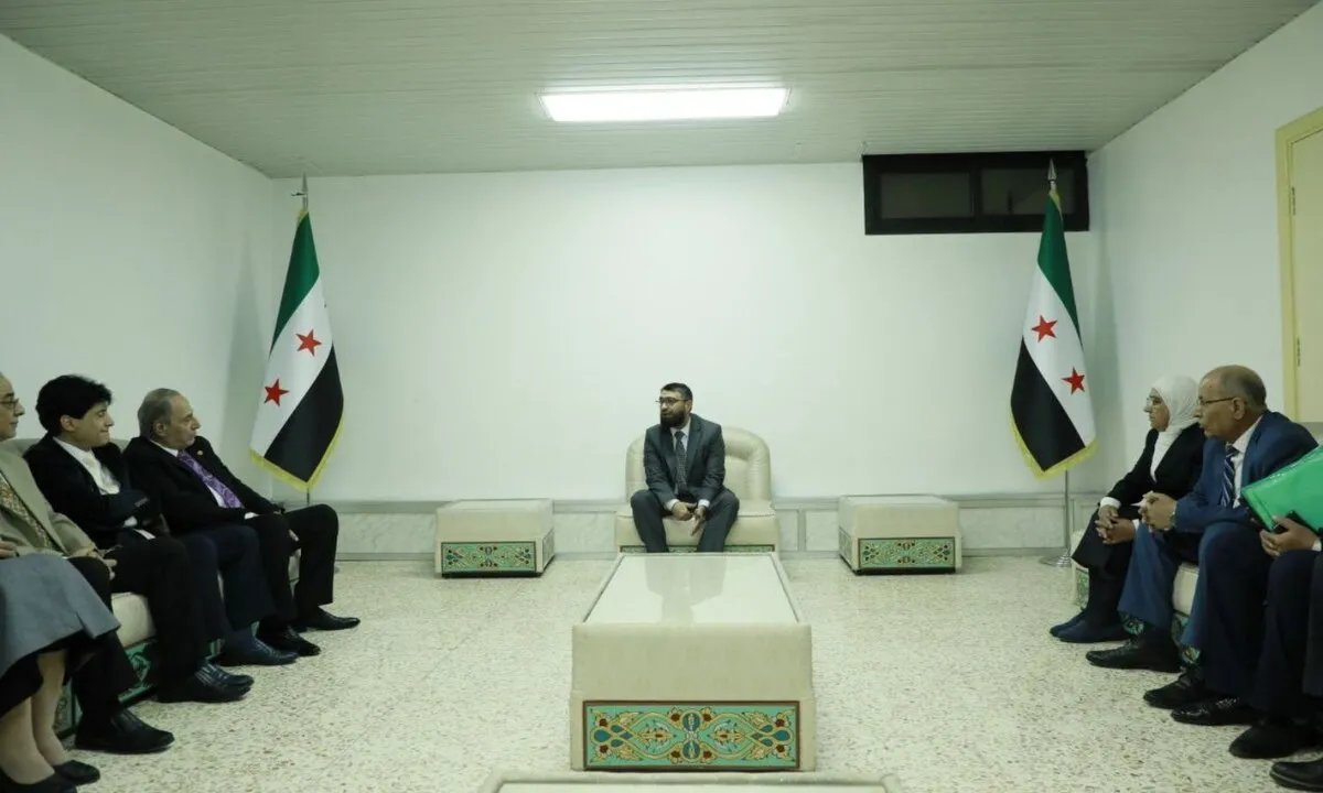 وزارة العدل السورية تمنح القضاة المنشقين فرصة أخيرة للعودة وسط جدل حول محكمة الإرهاب